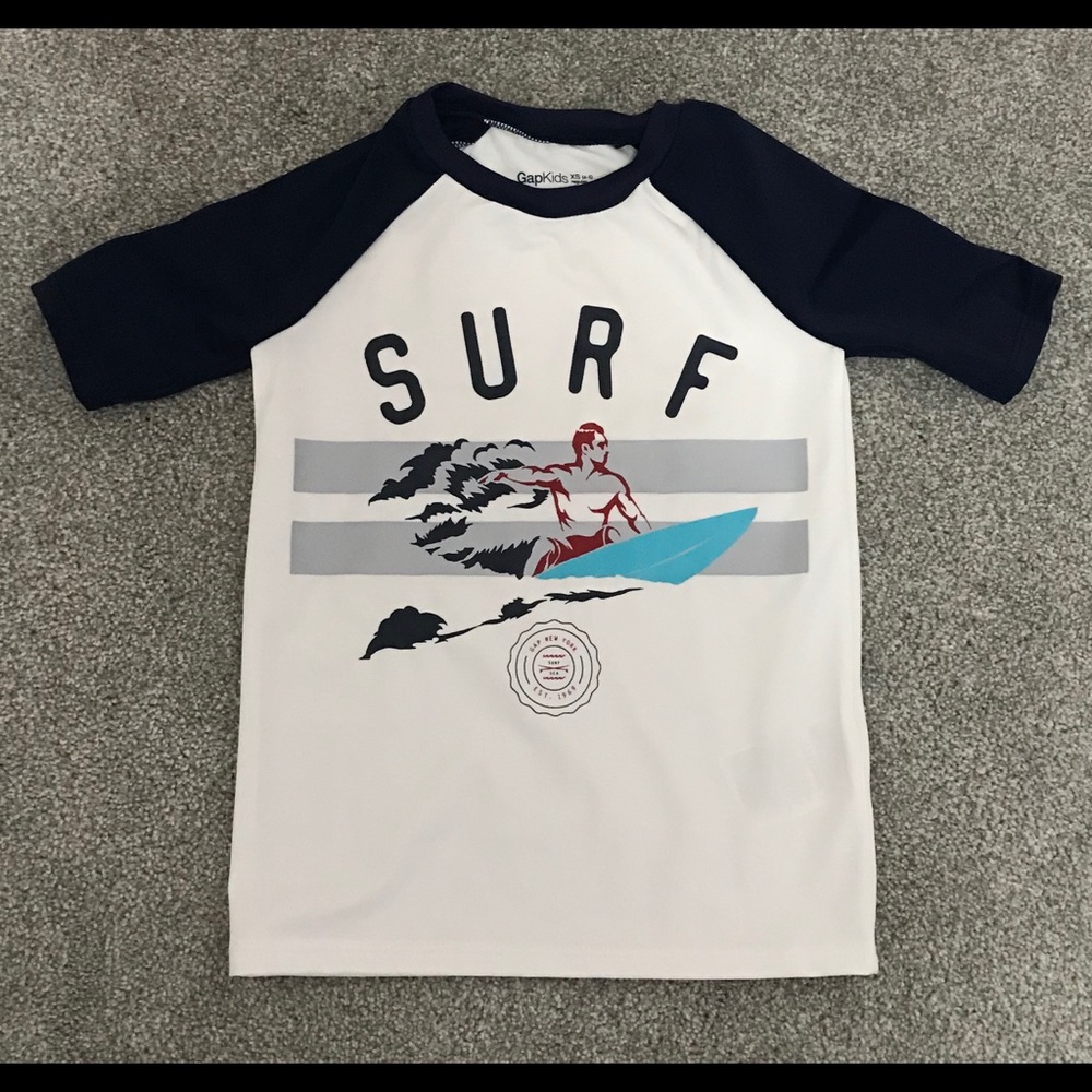 Surf rashguard